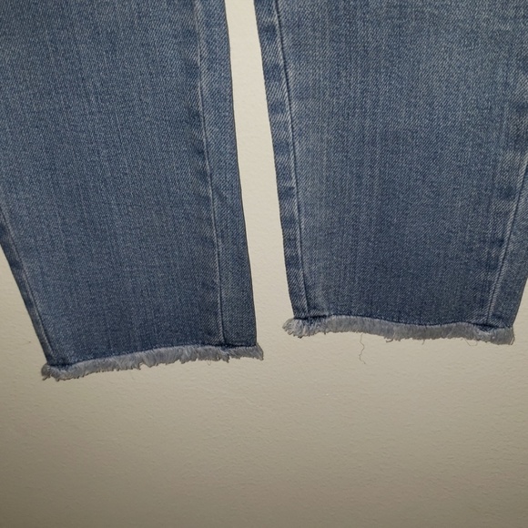 Womens LOFT Modern Skinny Blk Rose Embellish Jeans - Picture 2 of 7